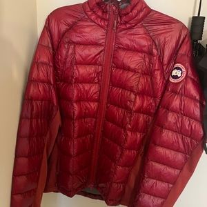 Canada Goose
Men's Hybridge Lite Hooded Jacket